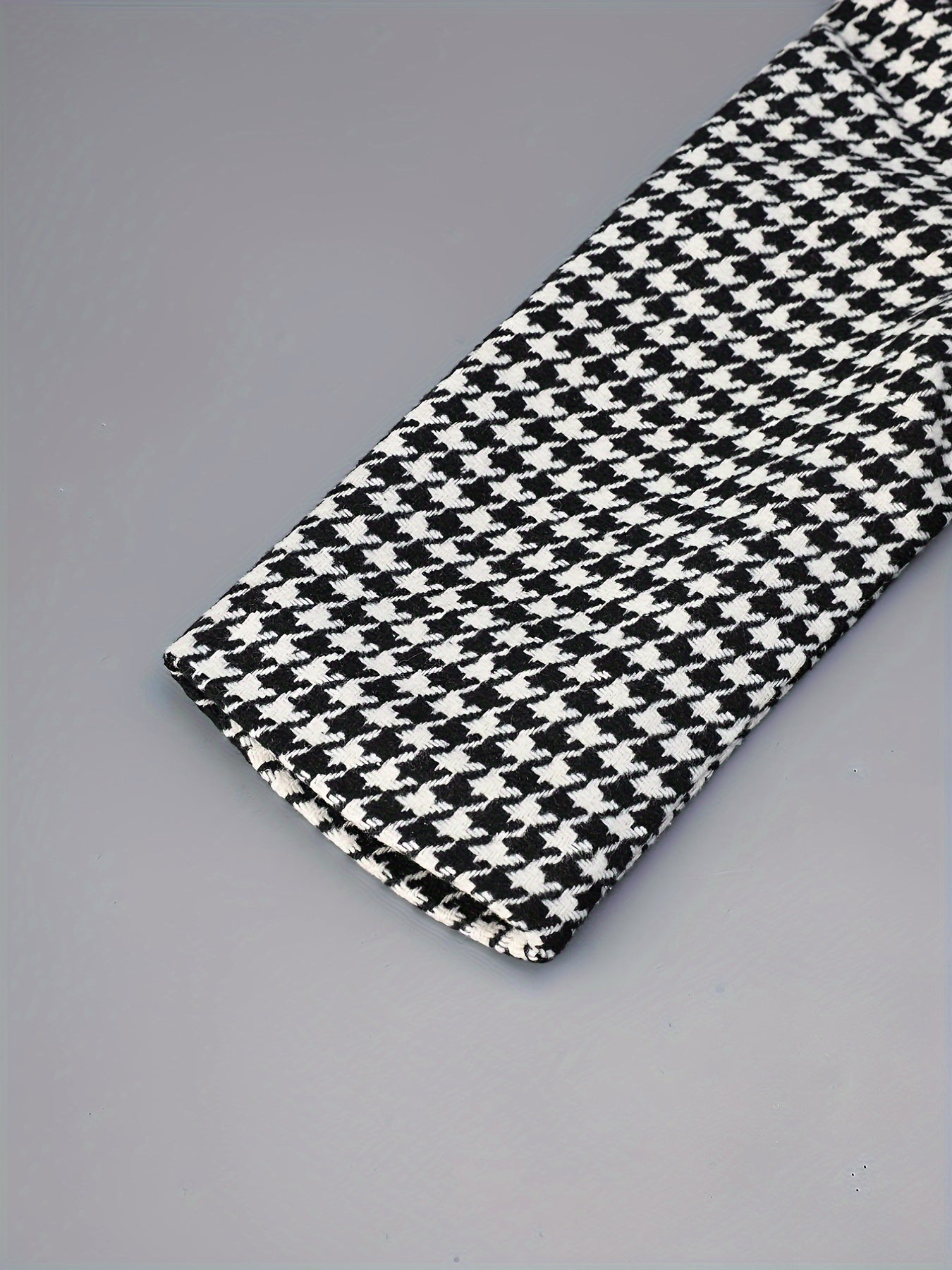 Elegant Houndstooth Dress Coat for Girls, Polyester Lapel Collar Flared Long Sleeve Single Button Coat, Spring/Autumn Mid-Length Children's Outerwear with Button Details - Non-Stretch Regular Fit