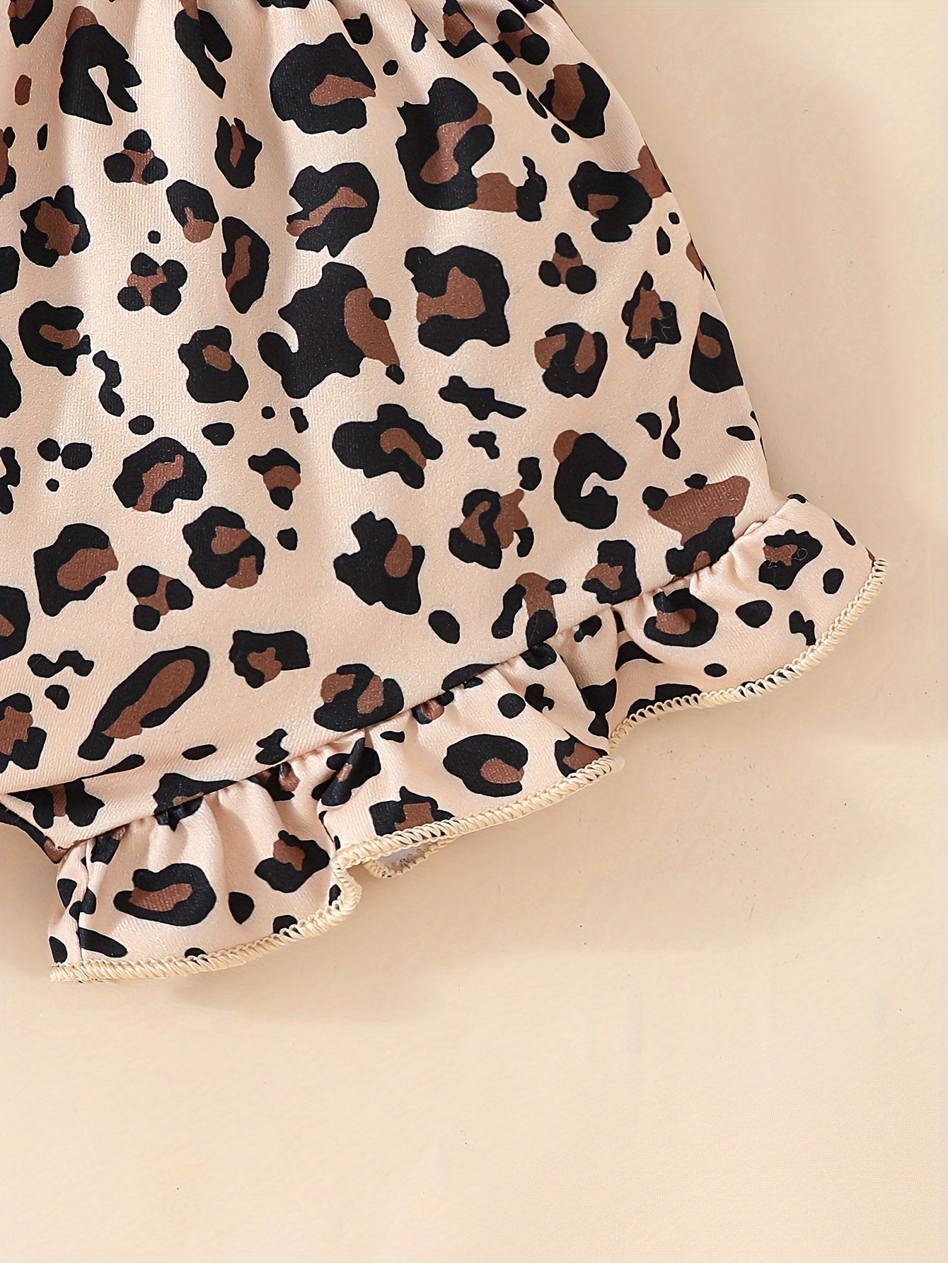 Daddy's Girl" Toddler Summer Outfit – Ruffle Bodysuit & Leopard Shorts Set (58 characters – concise, keyword-rich, and engaging.)