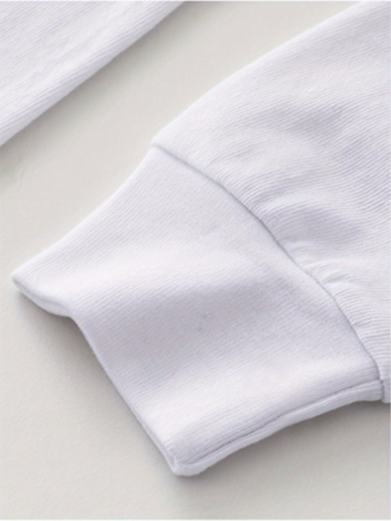 Long Sleeve Men's Crewneck T-shirt - Comfortable Fabric with Bright Graphic Print Design, Classic Fashion Thule Casual
