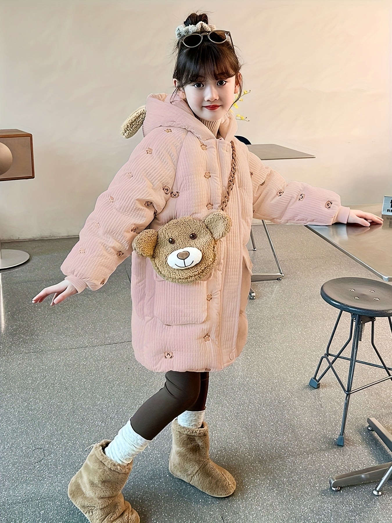 Youngsters's Girl Winter Cotton Suit Medium and Long Style: Full Embroidery Cotton Suit, Cartoon Bear Hat and Zipper Closure - Suitable for Winter Outings (Product does not include Bear Backpack)