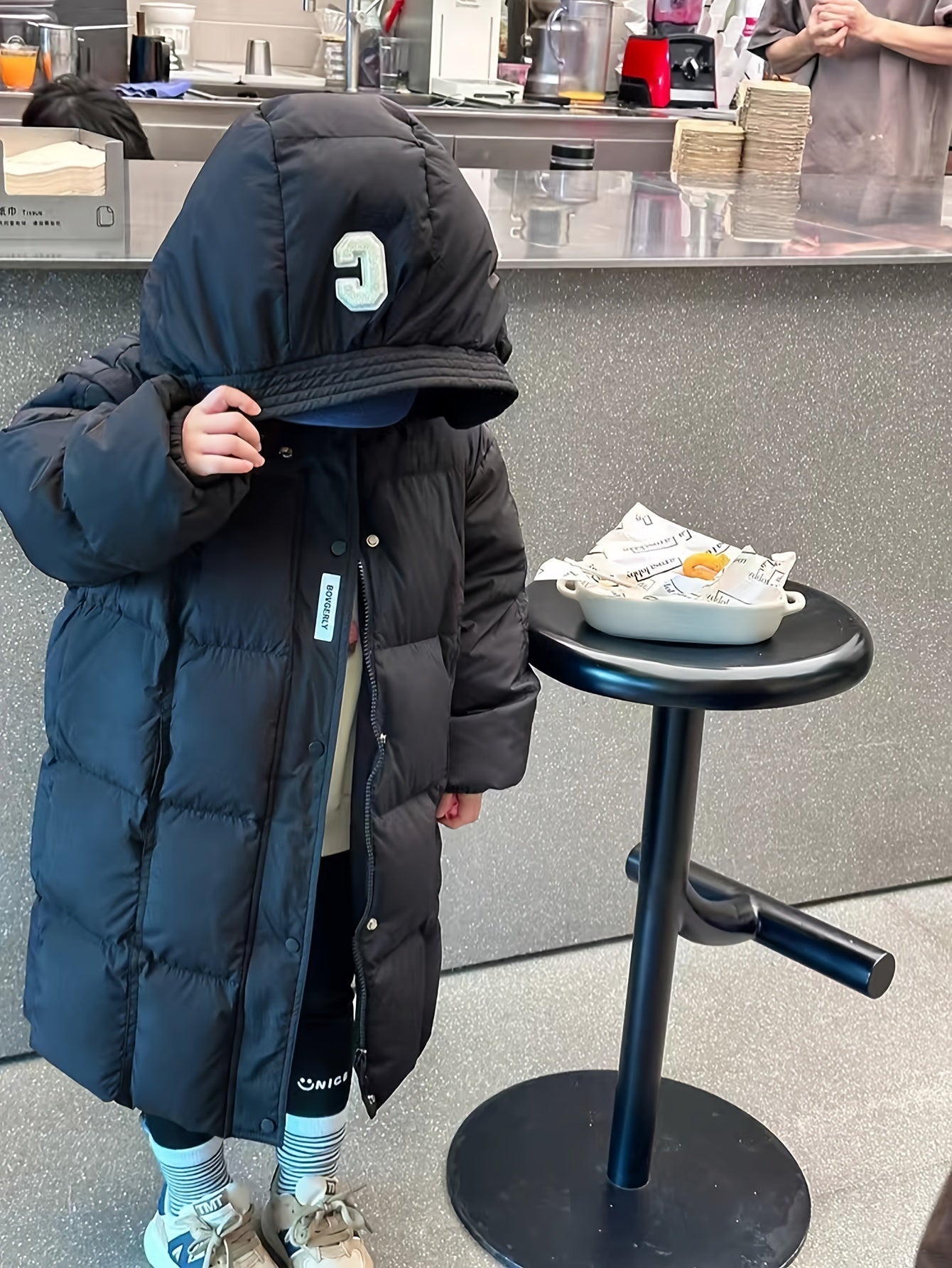 1pc Girls' Winter 2024 Casual Style Hooded Puffer Coat, Thickened Windproof Mid-Length, Solid Color Polyester Filling, Regular Fit, Non-Stretch Fabric