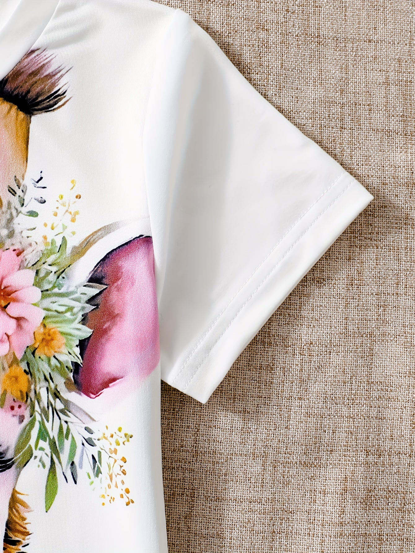 2pcs Girls’ Cartoon Giraffe Print Outfit – T-Shirt Pullover & Shorts Set