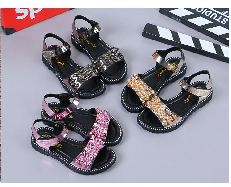 Girls’ Summer Pearl Sandals – Korean-Style Beaded Princess Beach Shoes (Ages 5–12)