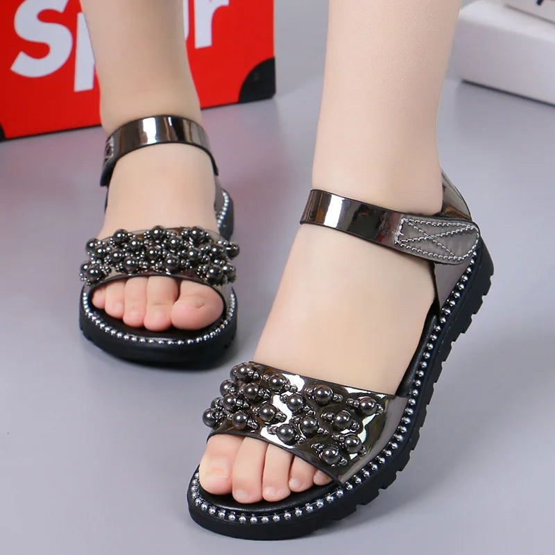 Girls’ Summer Pearl Sandals – Korean-Style Beaded Princess Beach Shoes (Ages 5–12)