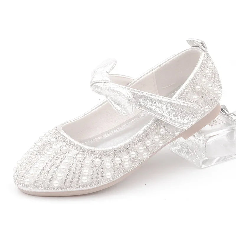 Flower Girls' White Wedding Shoes – Elegant Pointed Toe Princess Dress Shoes with Pearls & Shine