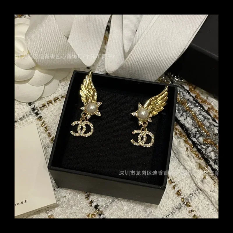 Pearl Tassel Wings Stud Earrings — Classic Rhinestone Light-Luxury Diamond Style