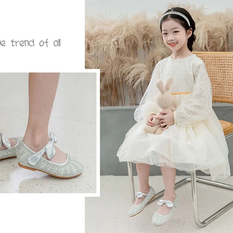 Flower Girls' White Wedding Shoes – Elegant Pointed Toe Princess Dress Shoes with Pearls & Shine