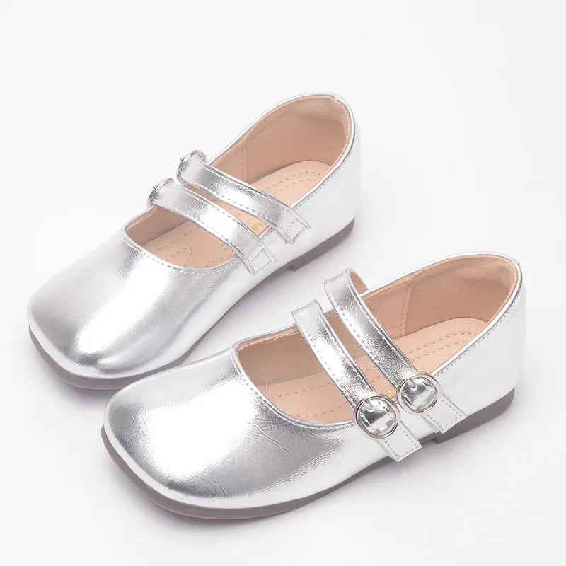 Flower Girls' White Wedding Shoes – Elegant Pointed Toe Princess Dress Shoes with Pearls & Shine