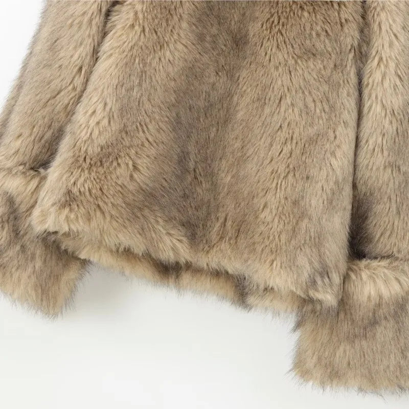 Women’s Artificial Fur Effect Hoodie – Soft Vintage Loose Pullover for Autumn