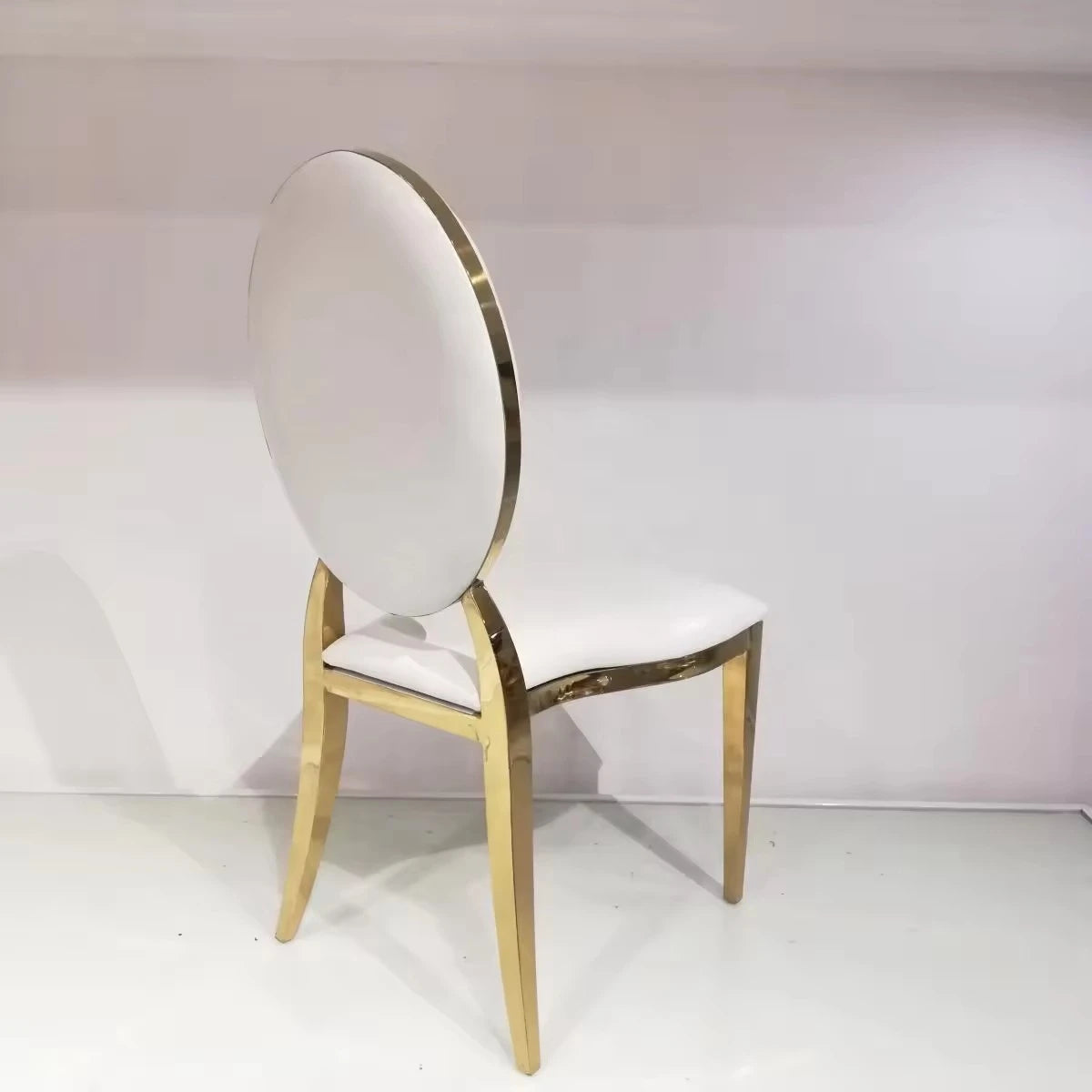 50pcs Gold/Silver Stainless Steel Oval Back Banquet Chairs – Luxury Wedding & Hotel Furniture