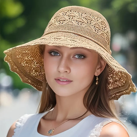 Women's Wavy Brim Straw Sun Hat, Packable Beach Hat — view 1 of hats
