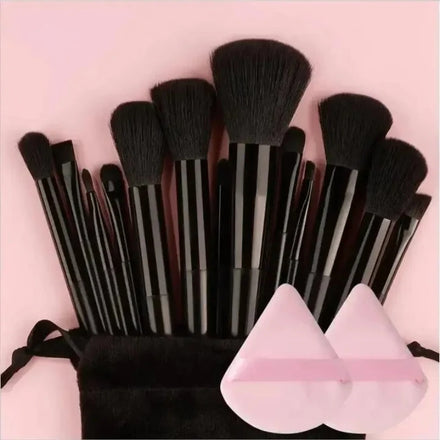 Professional soft fluffy makeup brush set for foundation powder and blush