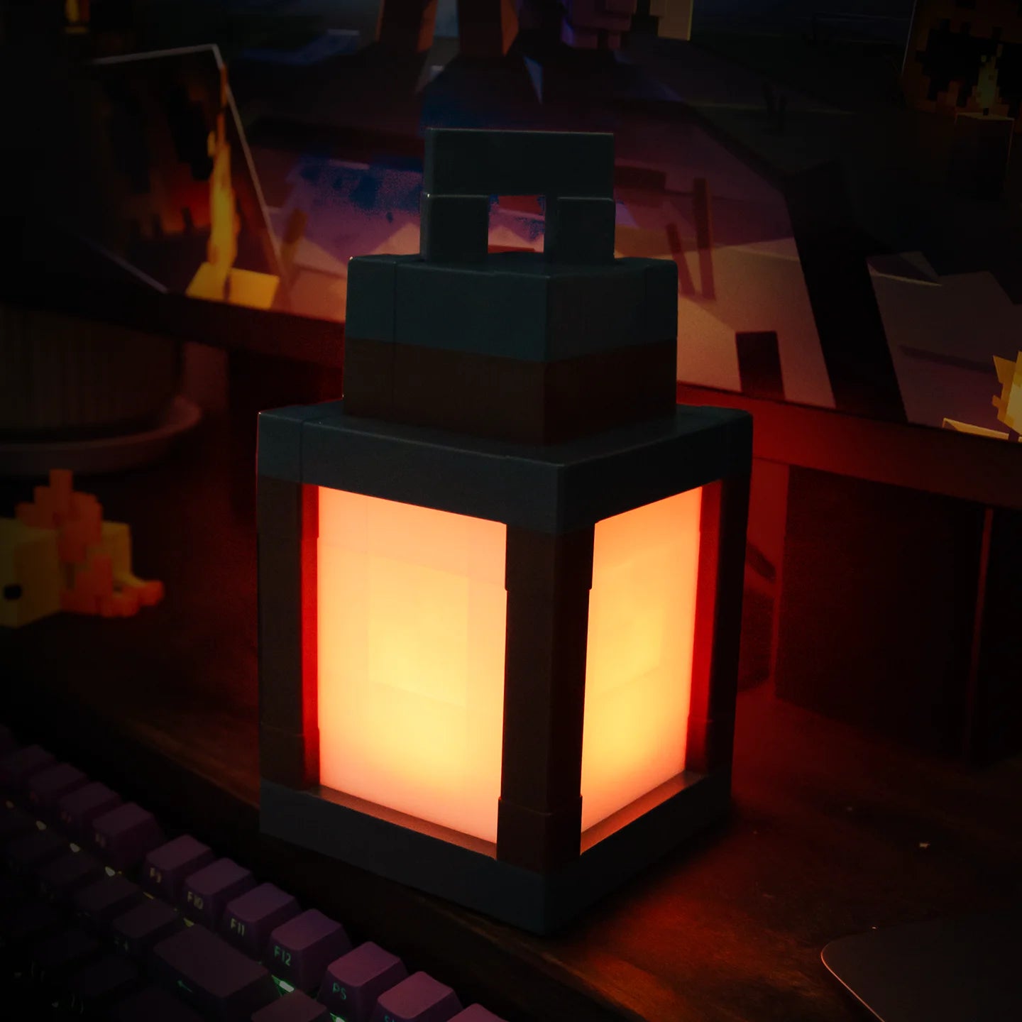 Pixel Style Night Light Lantern — 16-Color DIY Portable Tabletop Decoration Lamp