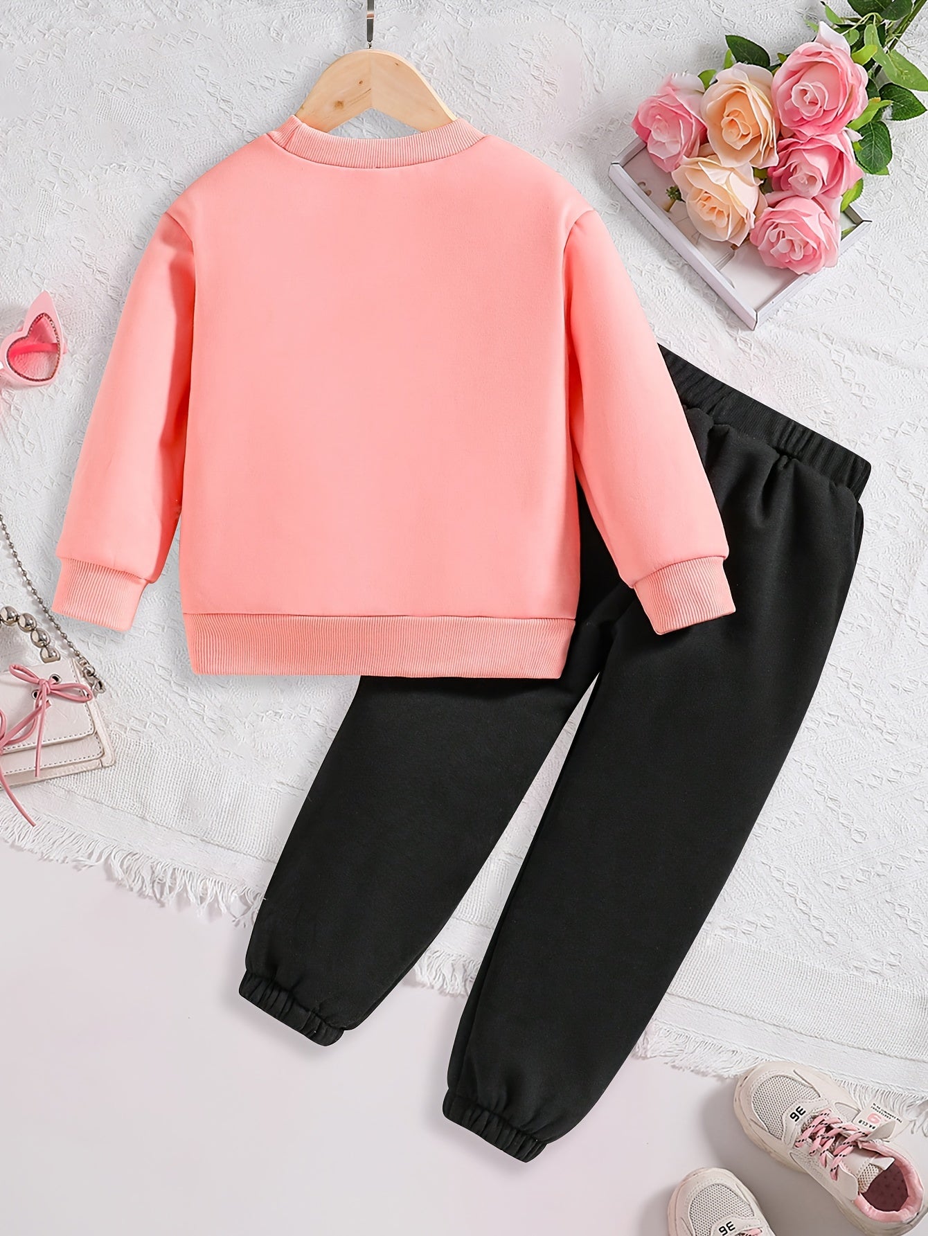 Tween Girls Cartoon Pattern Printed Warm Plus Velvet Thick Round Neck Sweater + Sports Pants Fashion Two-Piece Set, For Outdoor