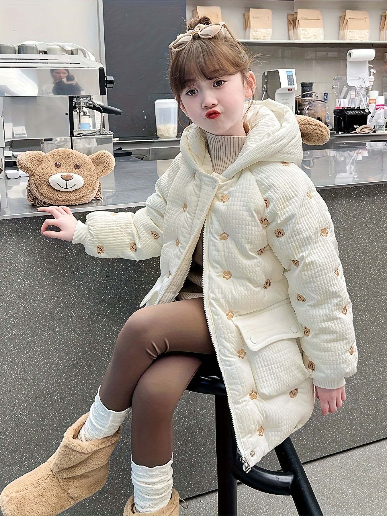 Youngsters's Girl Winter Cotton Suit Medium and Long Style: Full Embroidery Cotton Suit, Cartoon Bear Hat and Zipper Closure - Suitable for Winter Outings (Product does not include Bear Backpack)