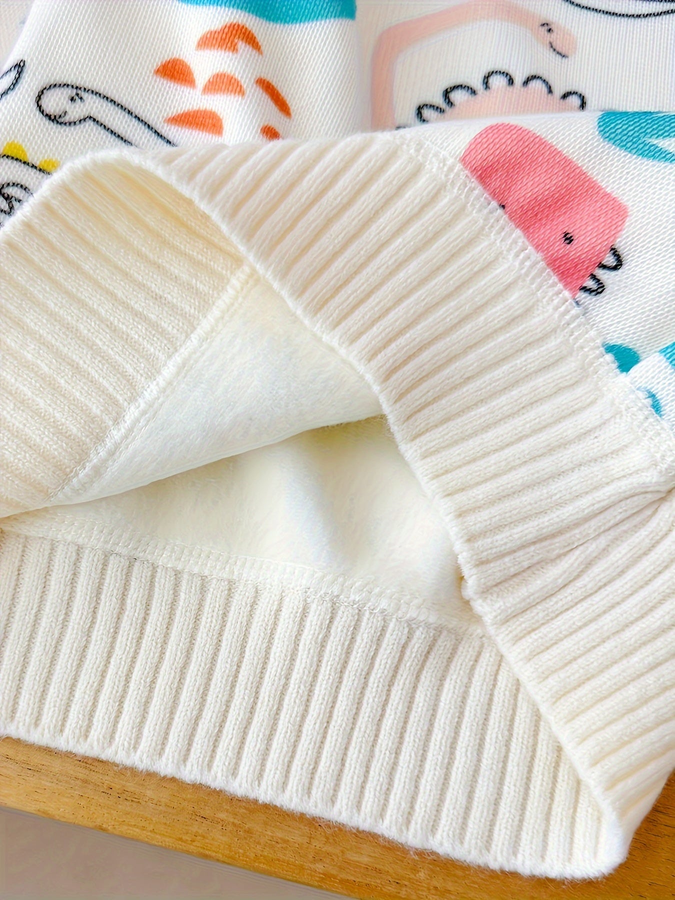 Children's Cartoon Dinosaur Sweater - Casual Polyester Knit Pullover with Round Neck, Long Sleeves, Regular Fit for Kids