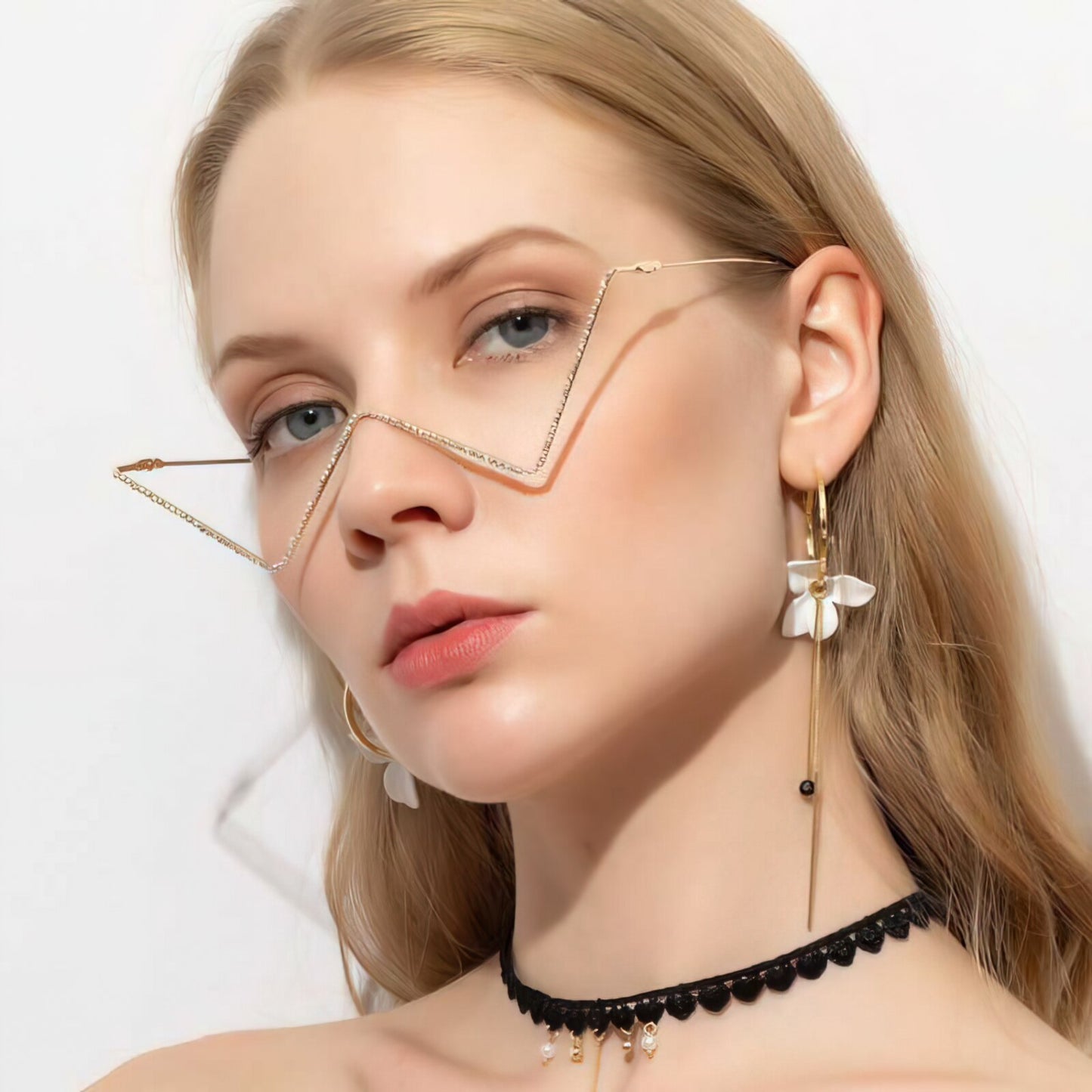 Vintage sans lentille femmes lunettes de soleil coloré marque de luxe arc-en-ciel diamant décoration lunettes mode demi métal cadre décoratif