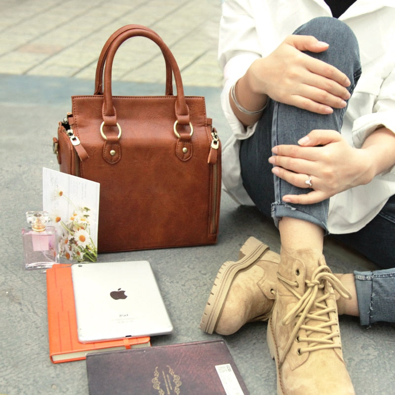 2025 Genuine Leather Women’s Tote – Large Capacity Laptop Handbag