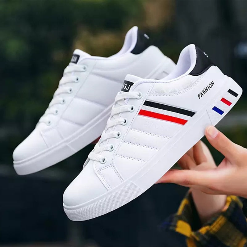 Skateboard Shoes 2021 New PU Trend Flat Breathable Sneakers Comfortable Fashion Vulcanized Shoes