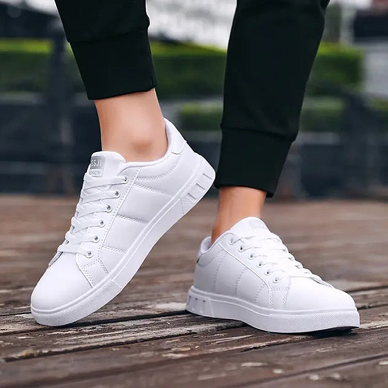 Skateboard Shoes 2021 New PU Trend Flat Breathable Sneakers Comfortable Fashion Vulcanized Shoes