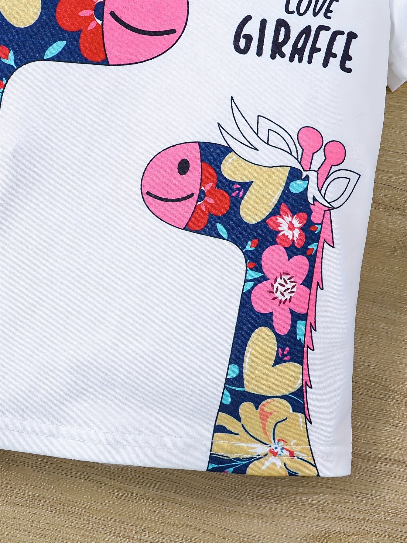 2pcs Girls Short Sleeve Giraffe And Flower Print T-shirt & Floral Shorts