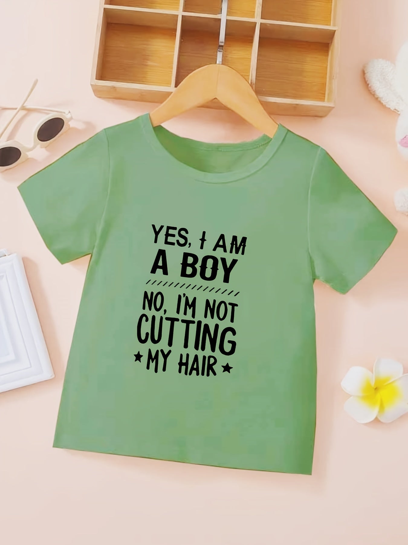 Boys' Fashionable Graphic Tee - Round Neck, Short-Sleeve, Fun "Yes, I Am A Boy No, I'm Not Cutting My Hair" Letter Print, Soft Fabric, Breathable, Comfortable, Perfect Gift for Boys, Spring/Summer Essential