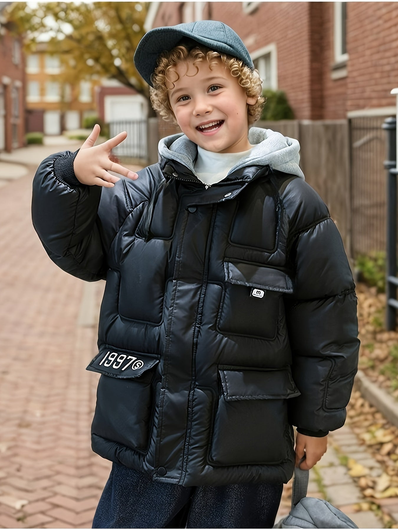 1997 Letter Print Hooded Coat – Warm & Practical Boys’ Fall/Winter Jacket with Pockets