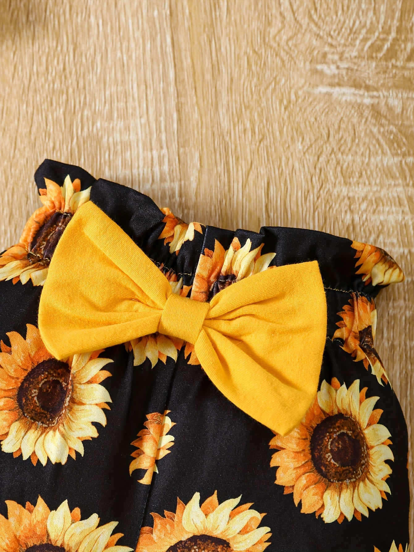 2pcs "You Are My Sunshine" Print Toddler & Infant Girl's Clothes Set, Ruffled Bodysuit & Headband & Sunflower Full Print Shorts