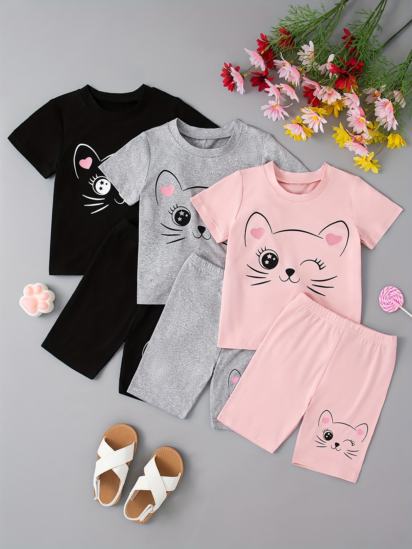 3 Sets Girls’ Cartoon Cat Print Summer Outfit – Solid Color Round Neck T-Shirts & Shorts