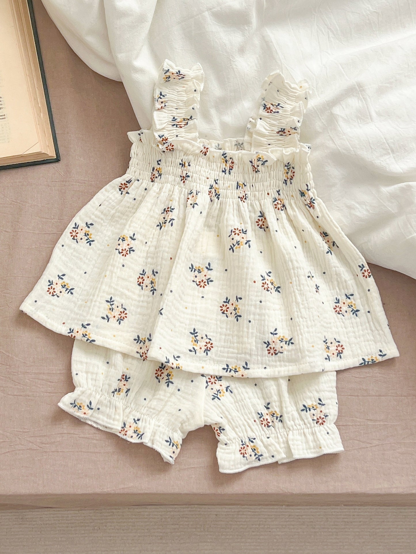 Baby's Floral Pattern 2pcs Comfy 100% Cotton Muslin Outfit, Shirred Sleeveless Top & Shorts Set, Toddler & Infant Girl's Clothes For Daily/Holiday/Party/Outdoor