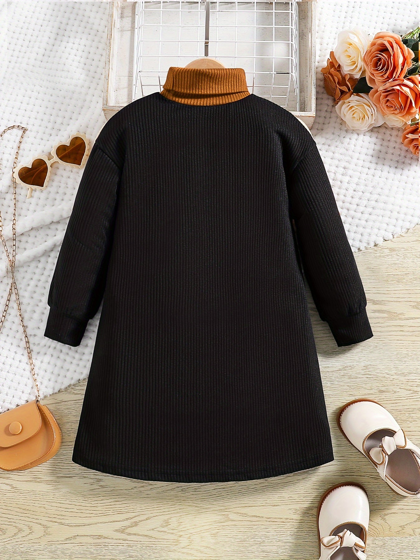 Chic Girls' Color Block Turtleneck Sweater - Soft Knit, Long Sleeve Pullover for Fall/Winter - Versatile & Warm Outerwear