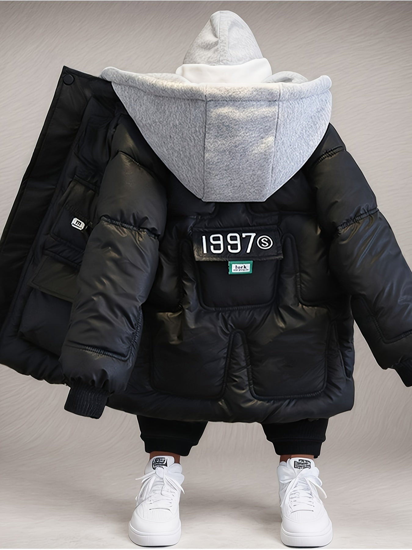 1997 Letter Print Hooded Coat – Warm & Practical Boys’ Fall/Winter Jacket with Pockets