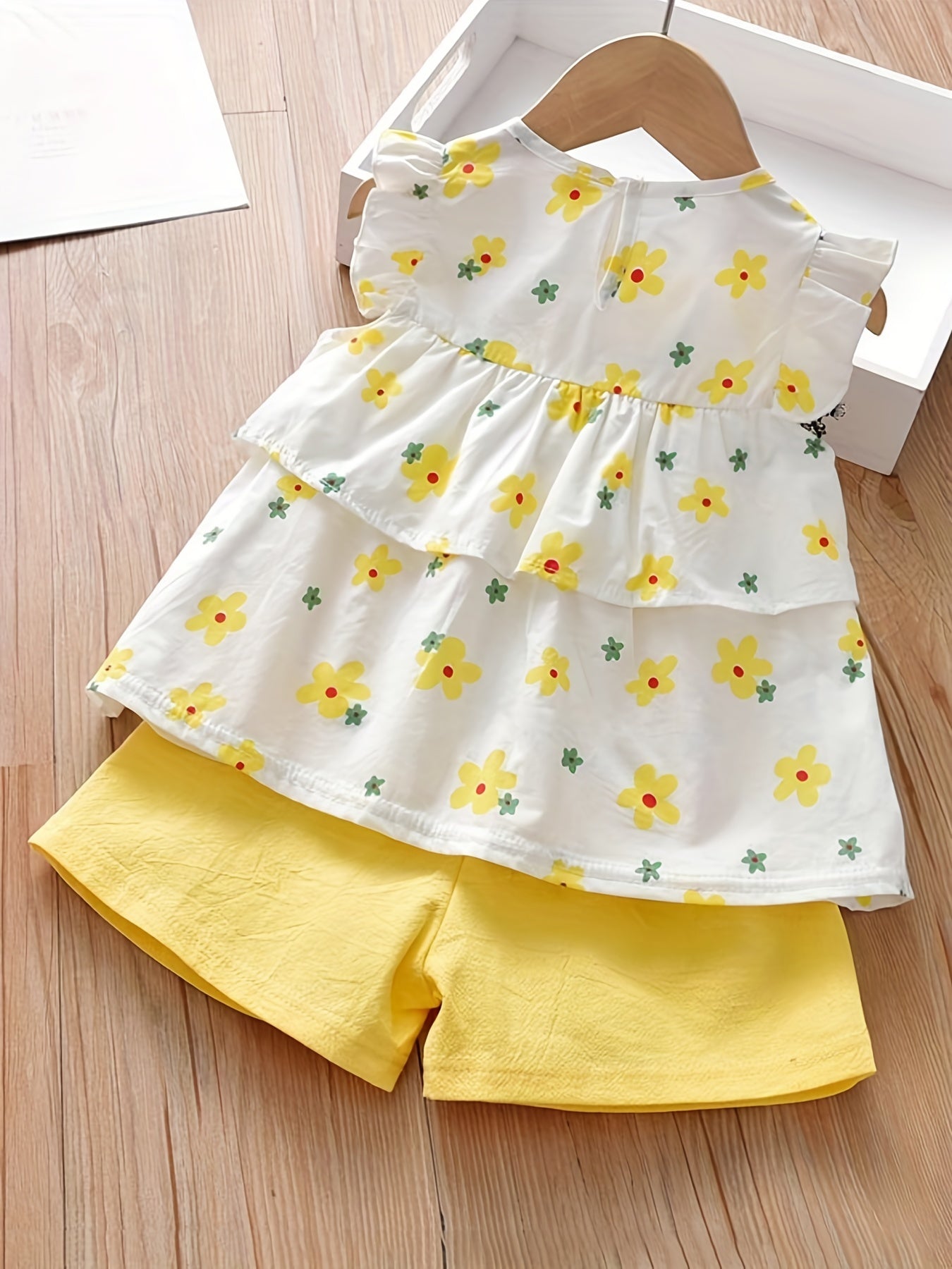 Two-piece Floral Short-sleeved Shorts For Girls