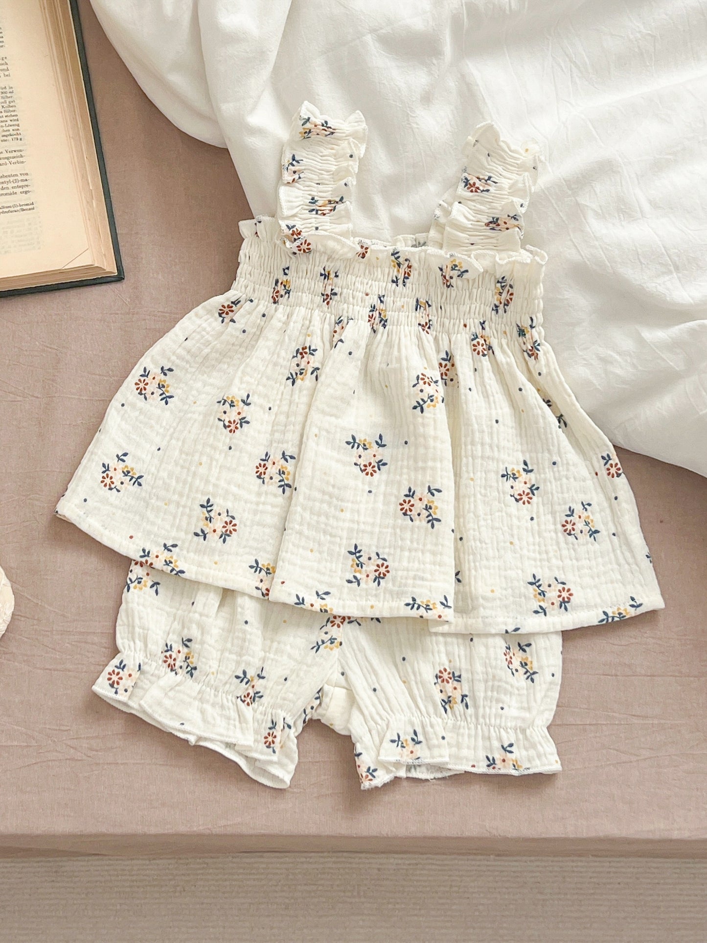 Baby's Floral Pattern 2pcs Comfy 100% Cotton Muslin Outfit, Shirred Sleeveless Top & Shorts Set, Toddler & Infant Girl's Clothes For Daily/Holiday/Party/Outdoor