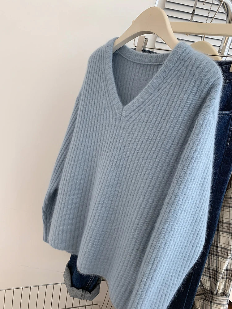 Gentle Blue Knit Sweater Women's Fashion V-neck Sweater Lazy Style Loose-fit Knitted Top Autumn/Winter New