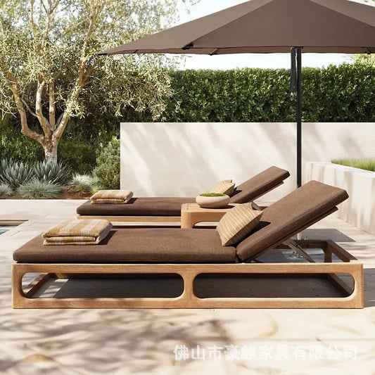 Luxury Teak & Rattan Outdoor Lounger – High-End Resort-Style Poolside Bed