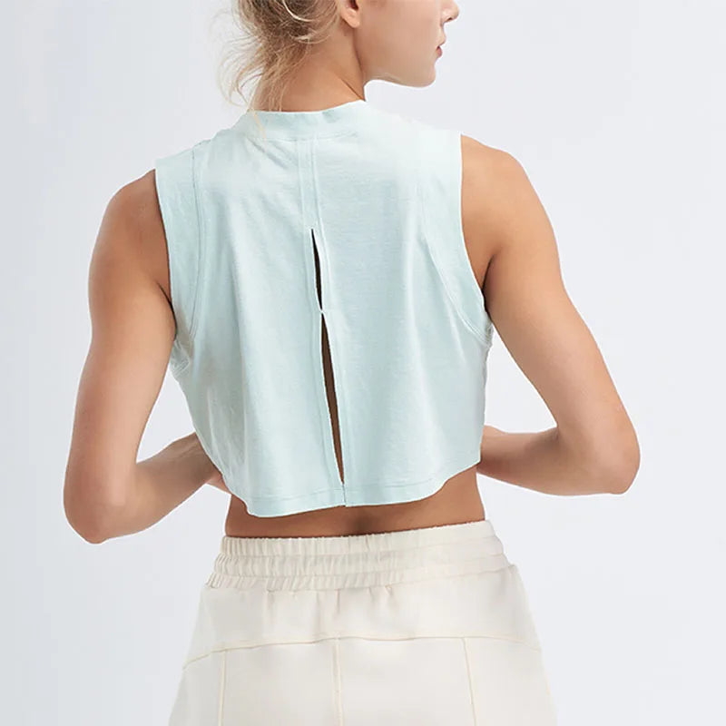 Loose-Fit Seamless Sports Vest — Breathable Quick-Dry Yoga & Gym Top — view 2 of sports & fitness