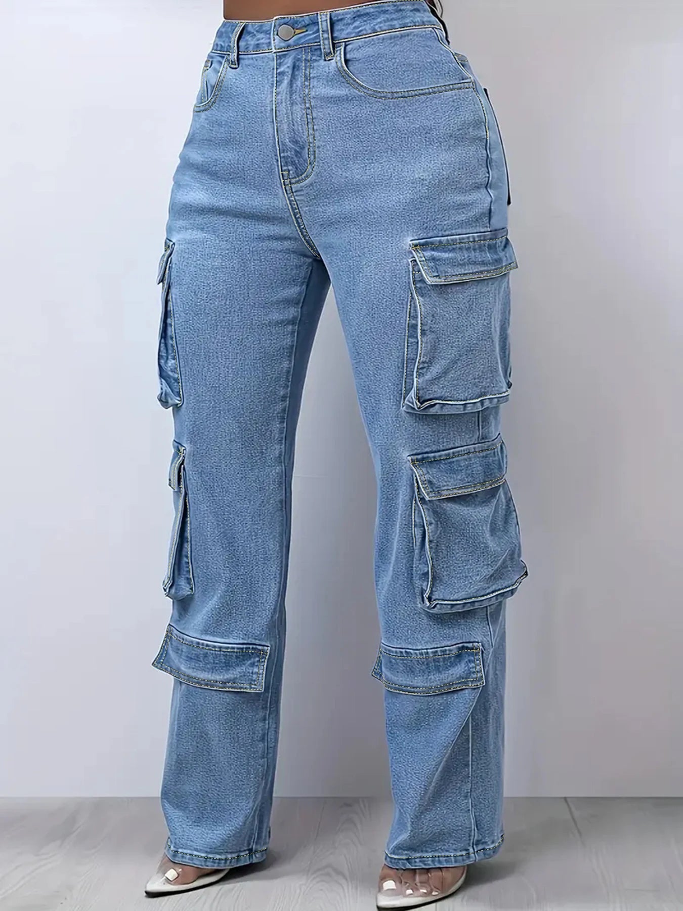 Plus-Size Light-Wash Cargo Jeans — Multi-Pocket Straight-Leg Streetwear Denim — detail view