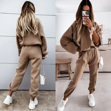 Oversized Fleece Tracksuit &mdash; Women&rsquo;s Winter 2-Piece Hooded Long-Sleeve Lady Suit — view 1 of tracksuits