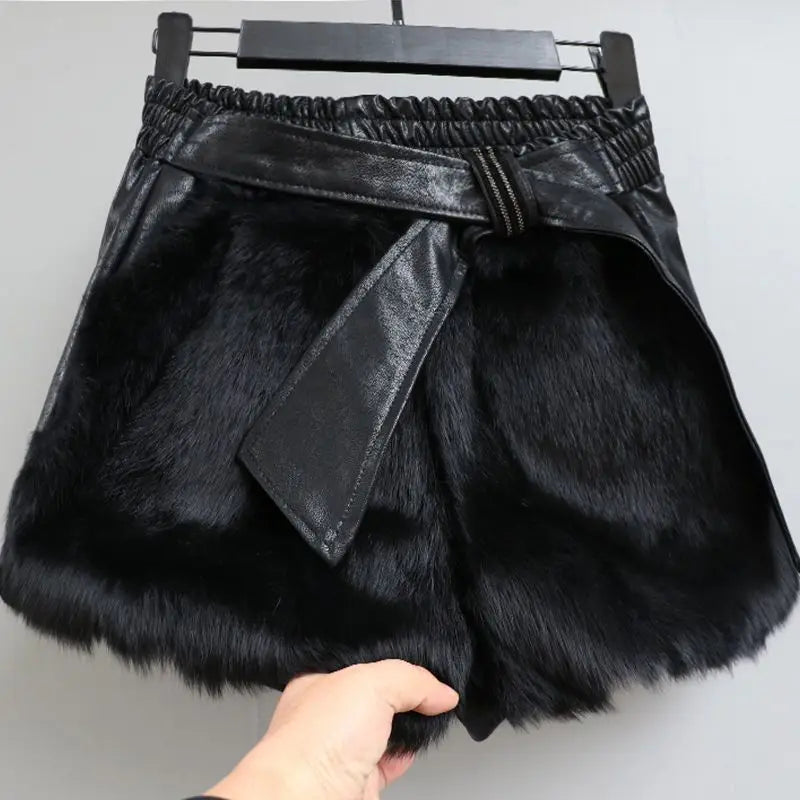 Fur Shorts Women's New Winter Style Korean Style Rivet High Waist Slim Slim Wide Leg Pants Rabbit Fur Leather Pants Boot Pants