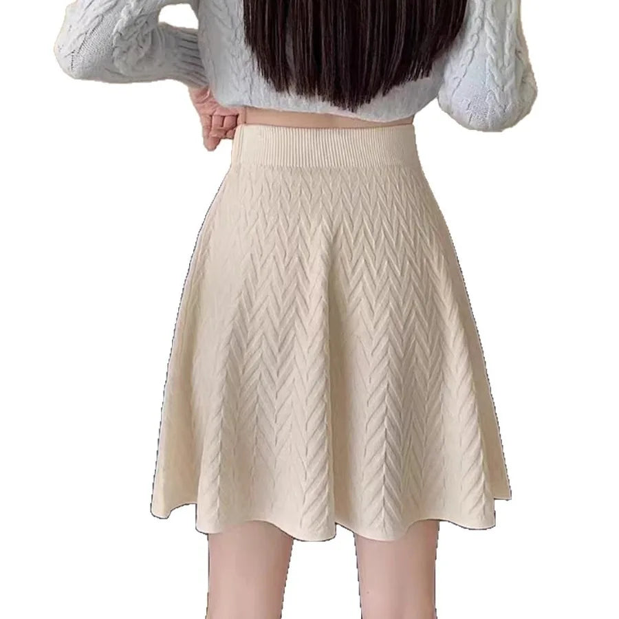 Korean Soft-Girl Knit Skirt — Pear-Shape Flattering Midi — fabric close-up