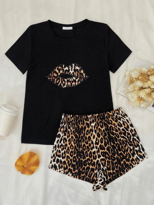 Women's Leopard Pajamas Set Short Sleeves Lip Print Top & Shorts 2 Piece