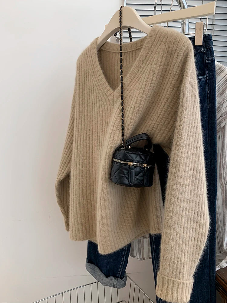 Gentle Blue Knit Sweater Women's Fashion V-neck Sweater Lazy Style Loose-fit Knitted Top Autumn/Winter New