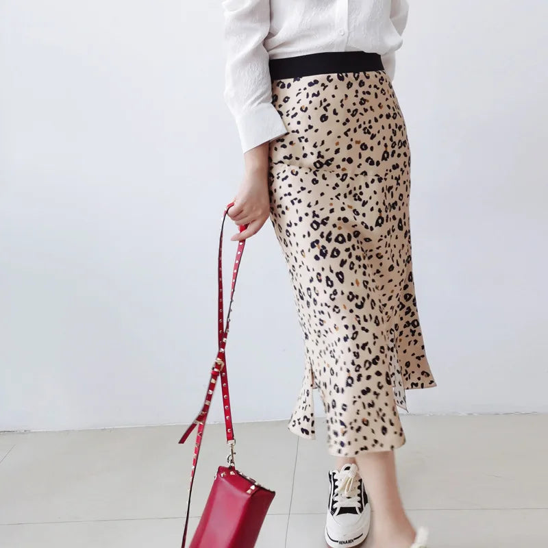 Birdtree 17MM 100%Real Silk Commute Leopard Skirt Women's Wrapped Hip Split Fish Tail French Skirt  2024 Spring Summer B41132QC