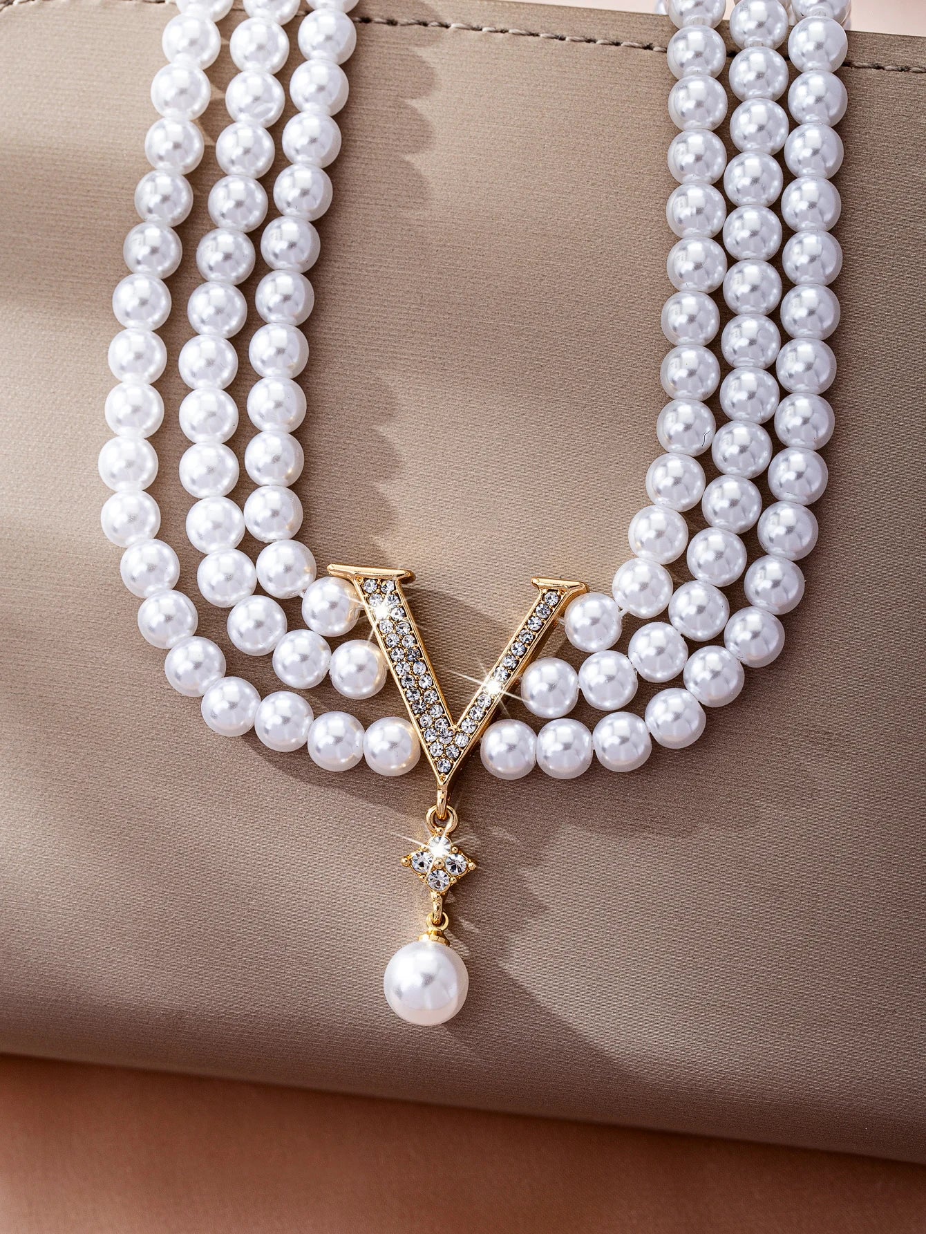 Pearl Imitation Luxury Necklace — Elegant Summer High-End Women’s Jewelry — view 4 of necklaces
