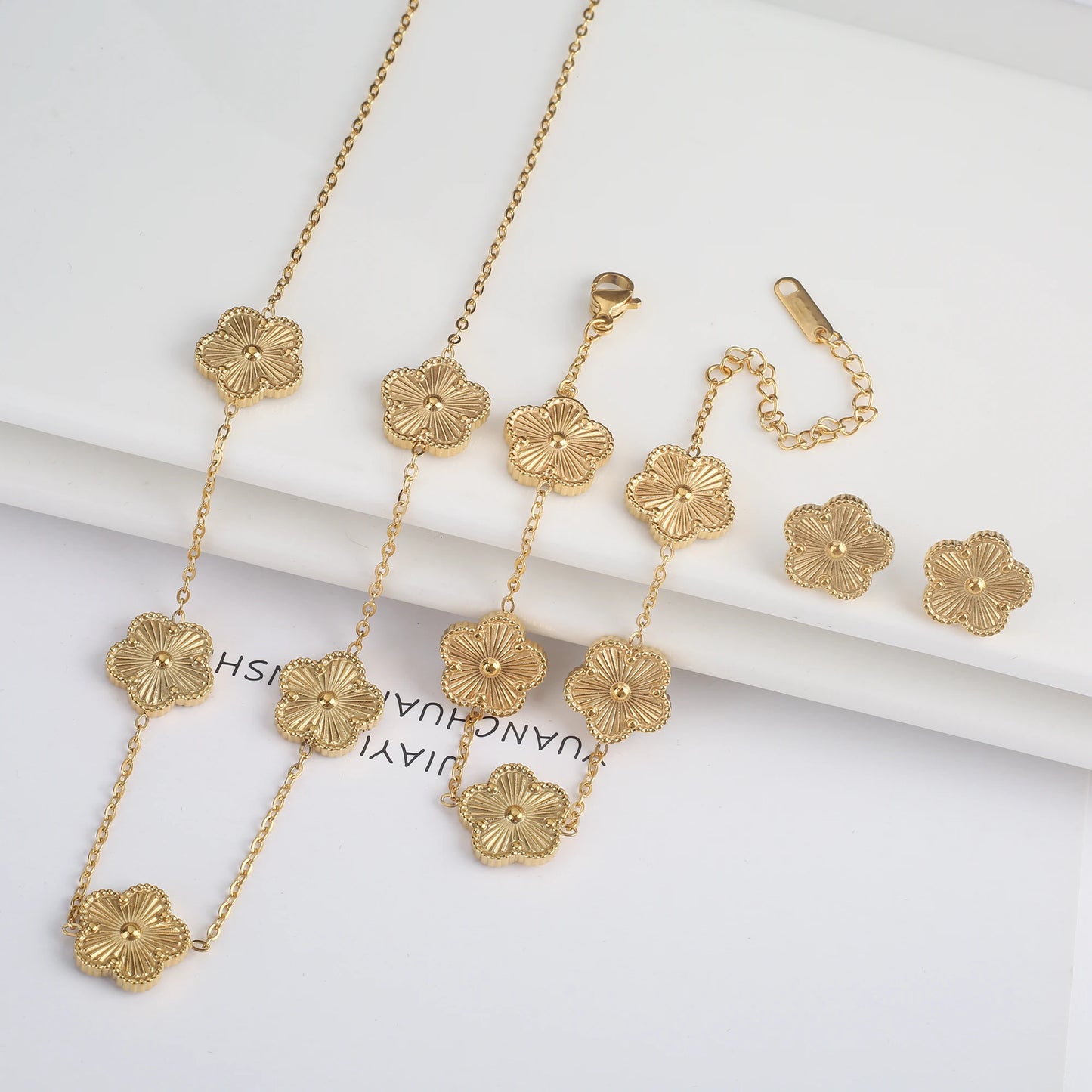 3-Piece 18K Gold-Plated Five-Leaf Flower Jewelry Set Necklace Earrings & Bracelet Clover Pendant Set — view 15 of jewelry sets