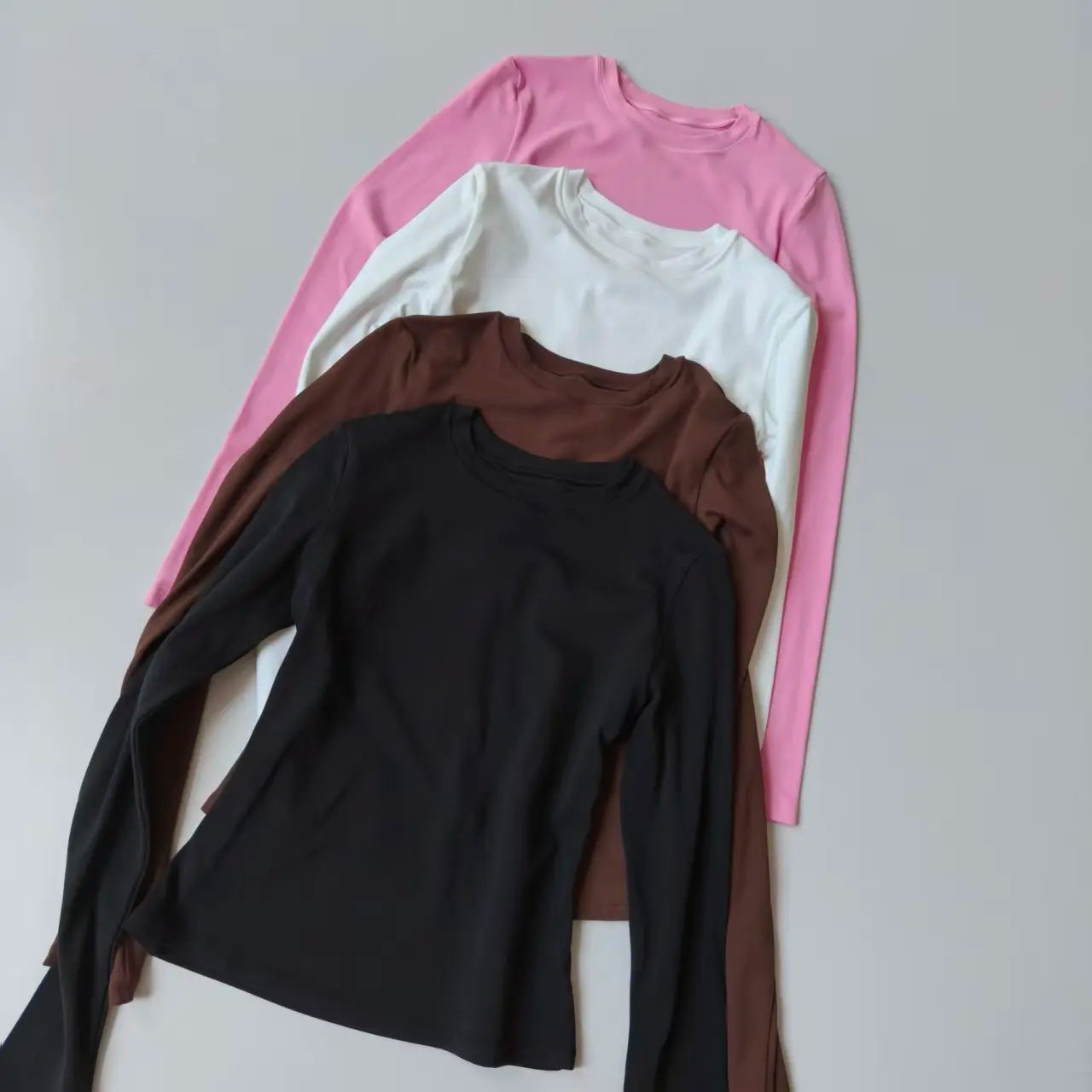Women's Activewear Seamless Long-Sleeve Sports Top — Slim-Fit Yoga Workout Shirt — view 3 of women's activewear