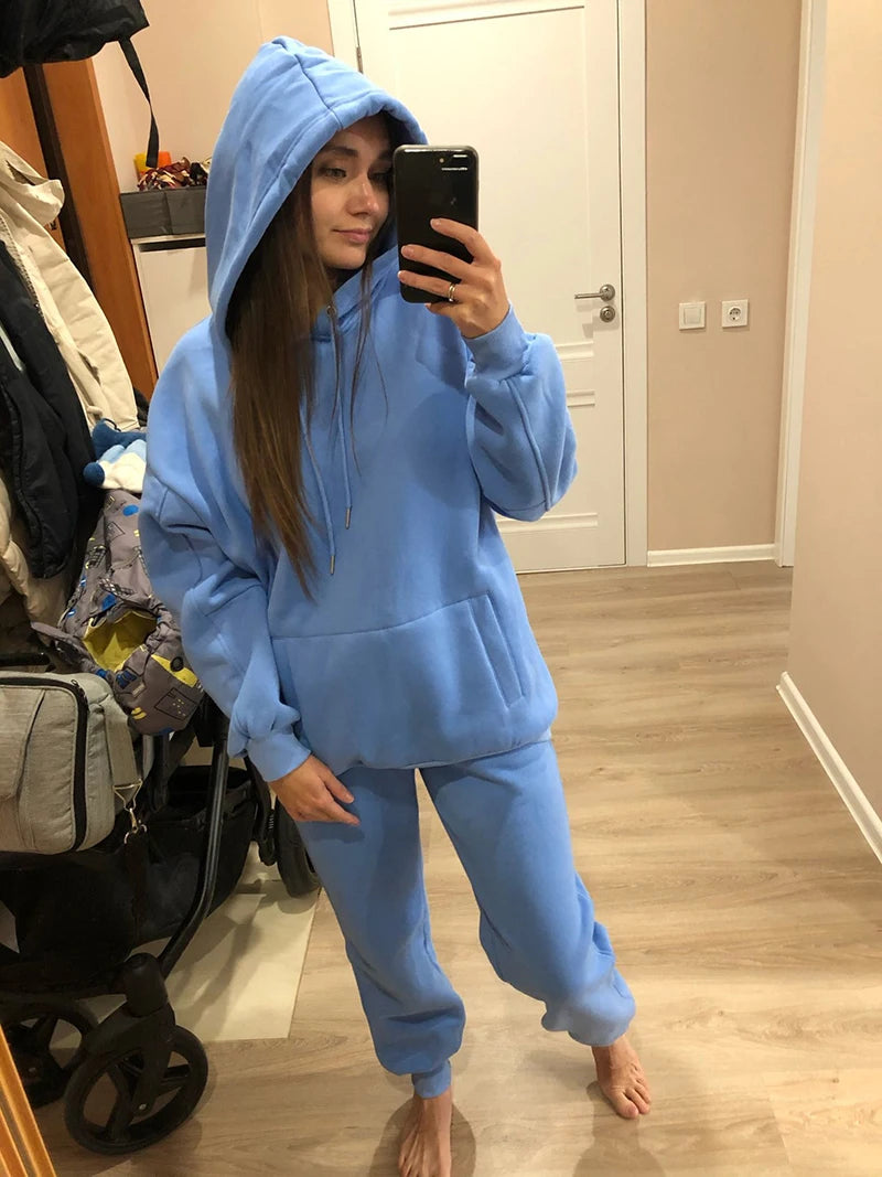 Women&rsquo;s Hoodie &amp; Sweatpant Tracksuit &mdash; Autumn-Winter Lounge Wear 2-Piece Set — view 5 of tracksuits