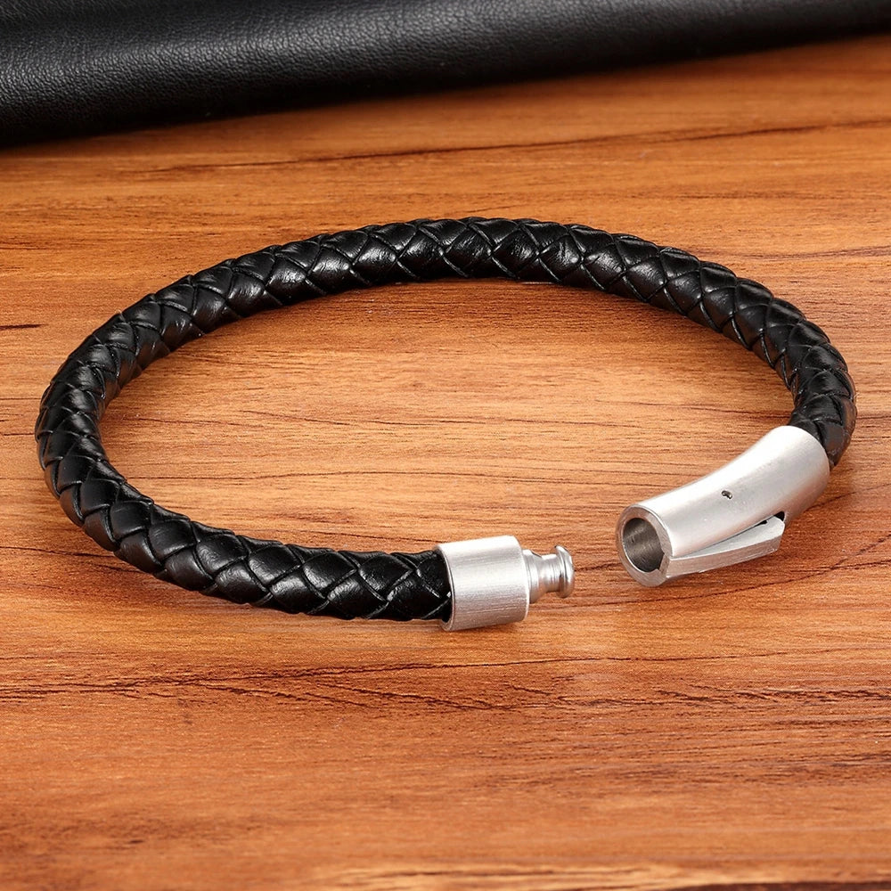 XQNI New Classic Style Men Leather Bracelet Simple Black Stainless Steel Button Neutral Accessories Hand-woven Jewelry Gifts