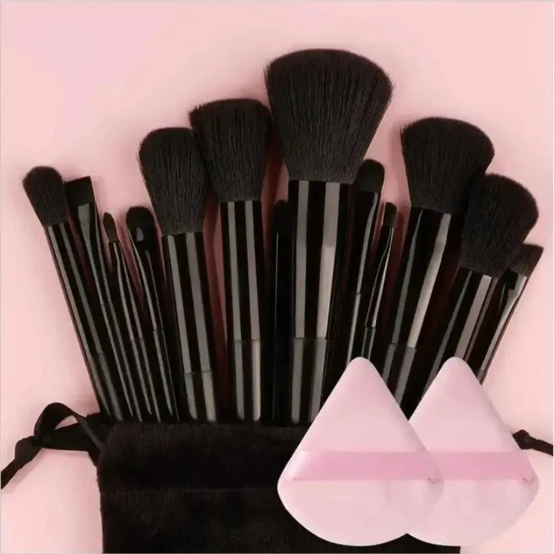 Professional soft fluffy makeup brush set for foundation powder and blush